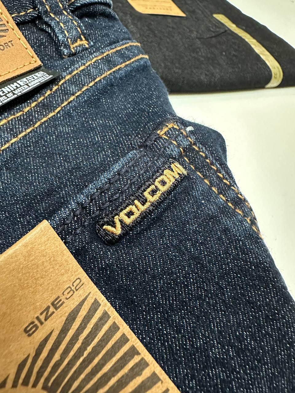 Volcom Men Kinkade Jeans